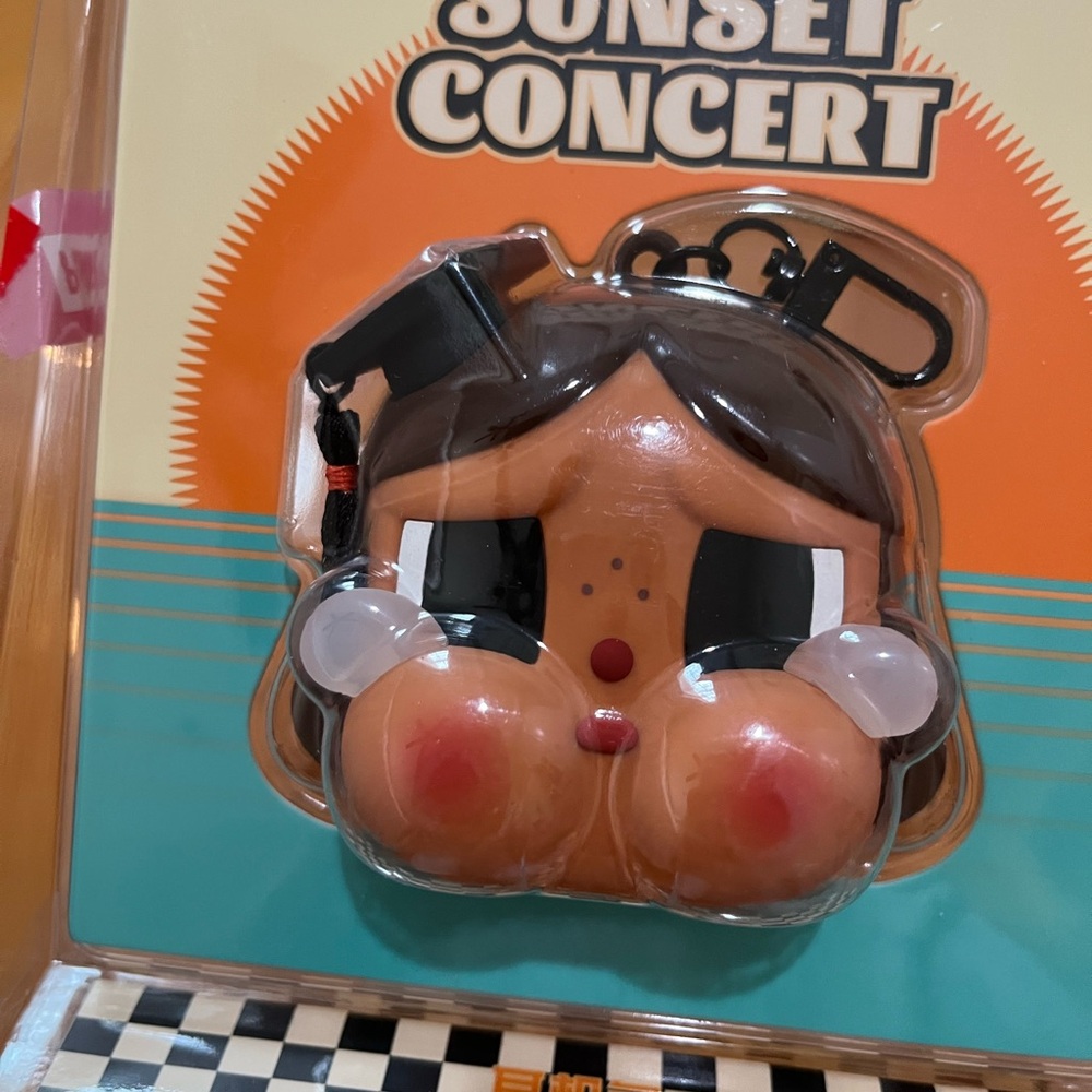 Pop Mart sunset concert  cry baby earphone bag 100% authentic !